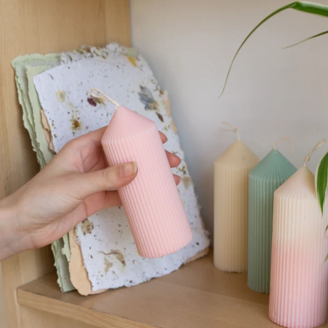 Ensemble de fabrication de 2 bougies colorées de type pilier - Boutique Articho