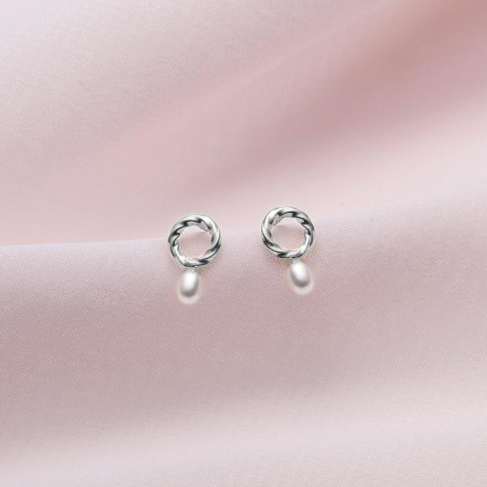 Boucles d'oreilles - mini cercle torsadé avec perle - Boutique Articho