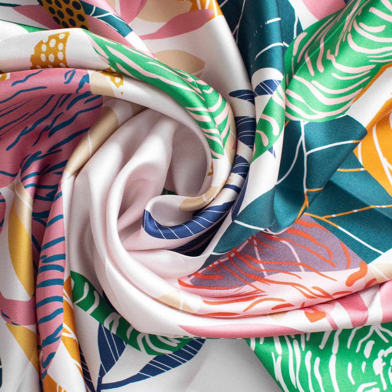 Foulard en soie Tigress 50