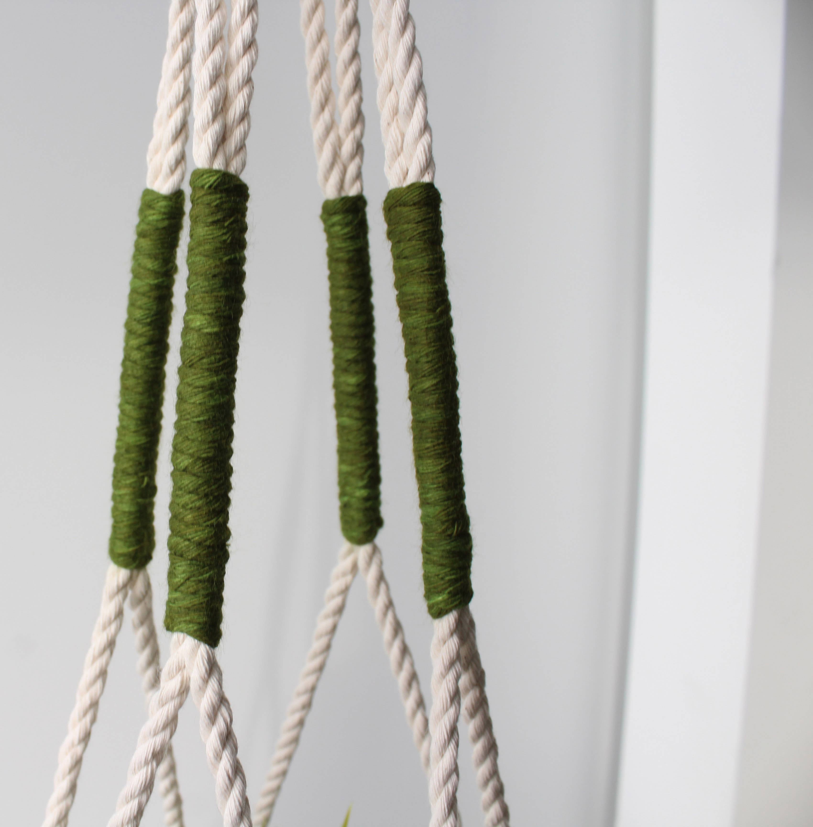 Suspension pour plante | vert olive