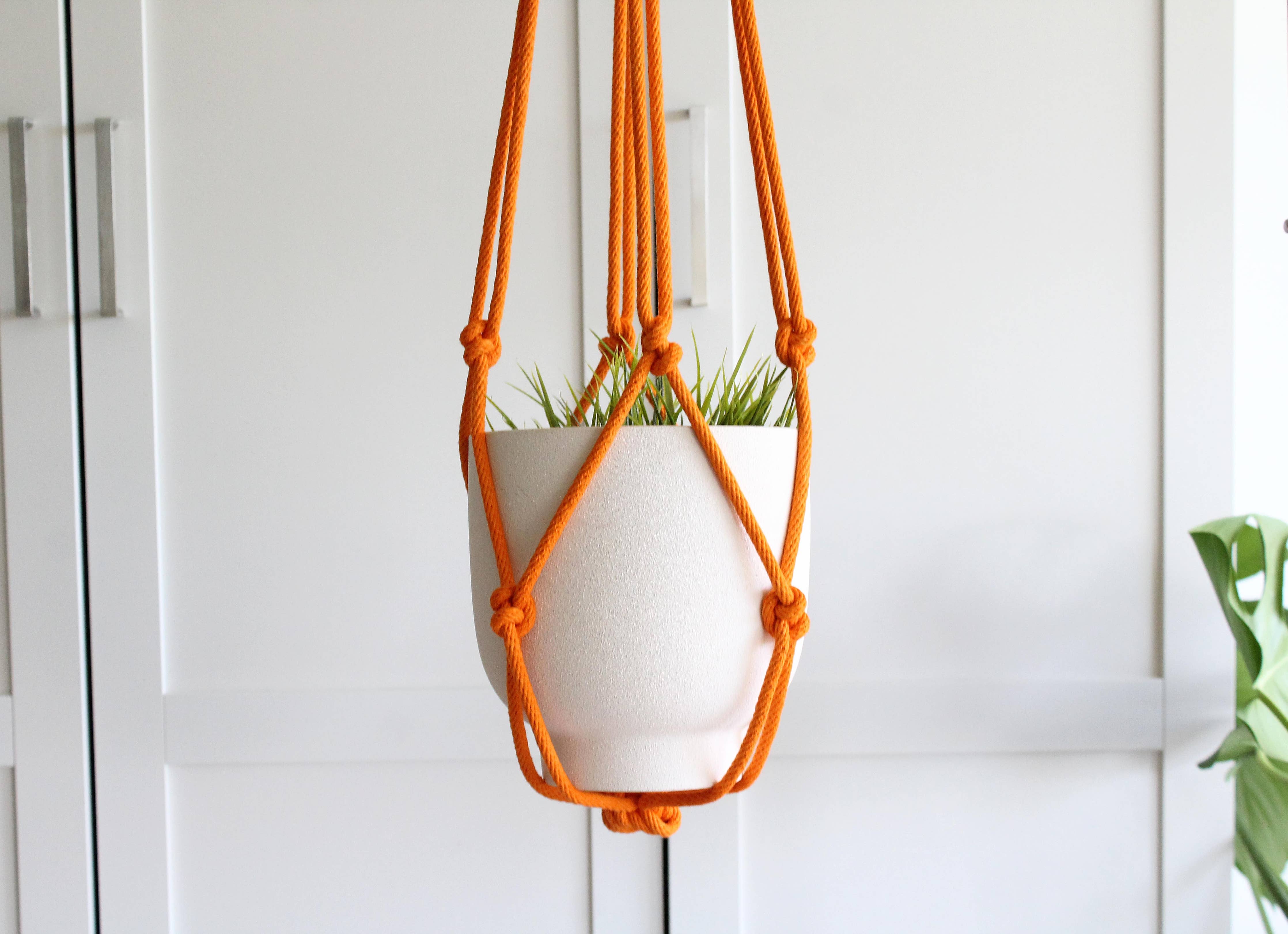 Suspension de plante en macramé