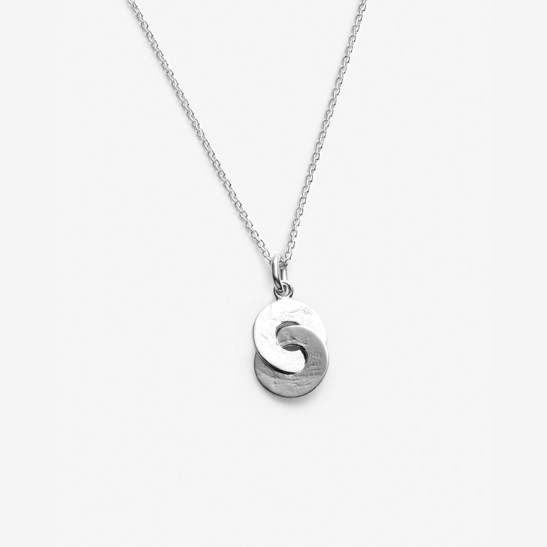 Collier Engagée - Petit pendentif avec cercles entrelacés - Boutique Articho