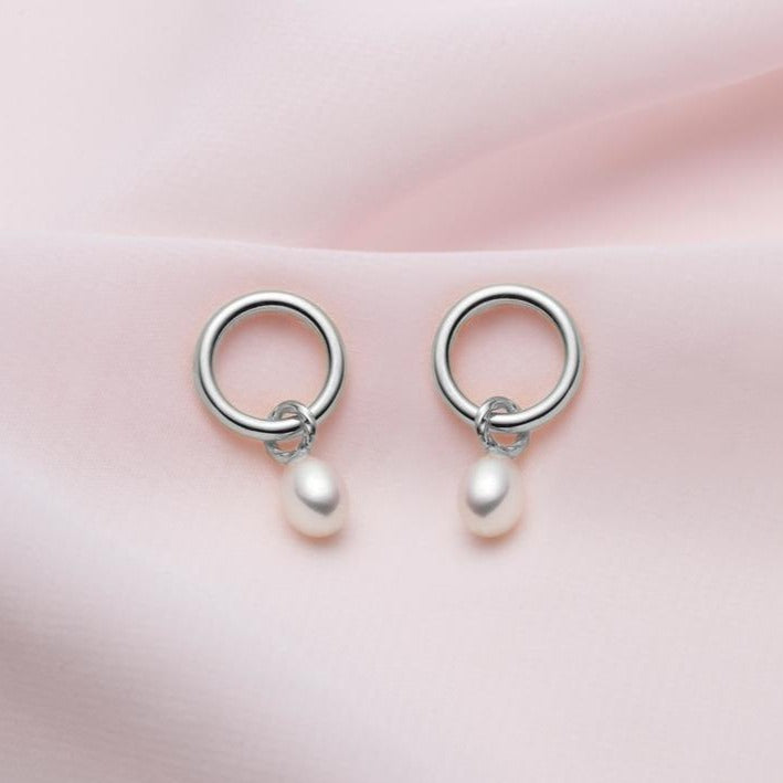 Boucles d'oreilles - cercle poli avec perle