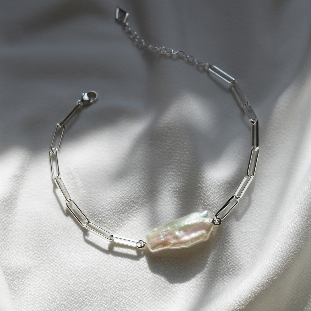 Bracelet style paperclip avec perle